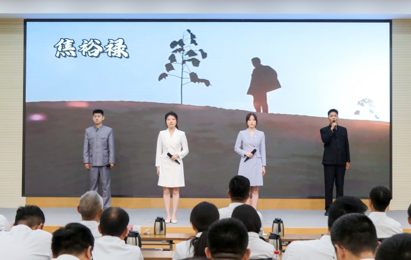 800-集团公司召开优秀共产党员、优秀党务工作者和先进基层党组织表彰大会-8(1)